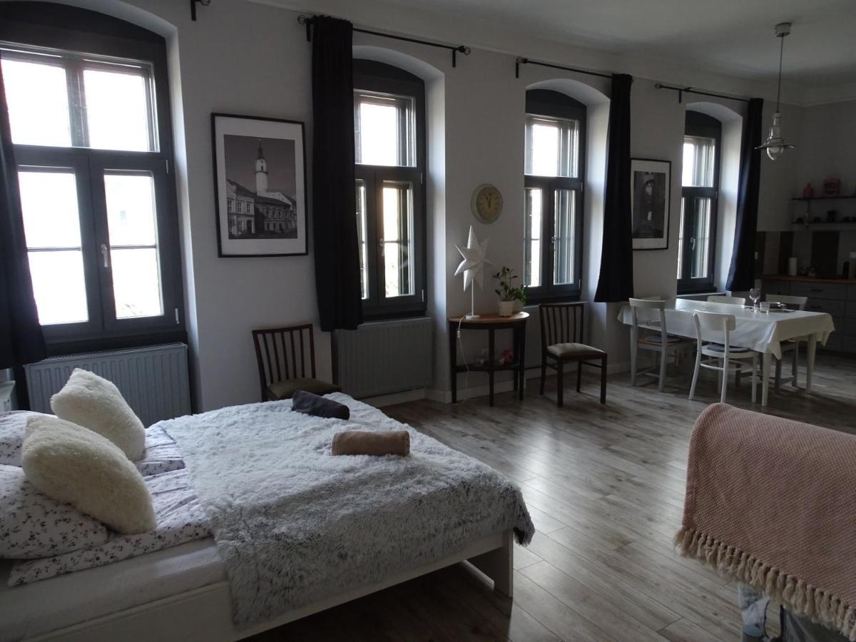 Ovaros Apartman Veszprem Bagian luar foto