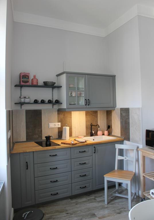 Ovaros Apartman Veszprem Bagian luar foto