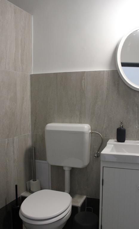 Ovaros Apartman Veszprem Bagian luar foto